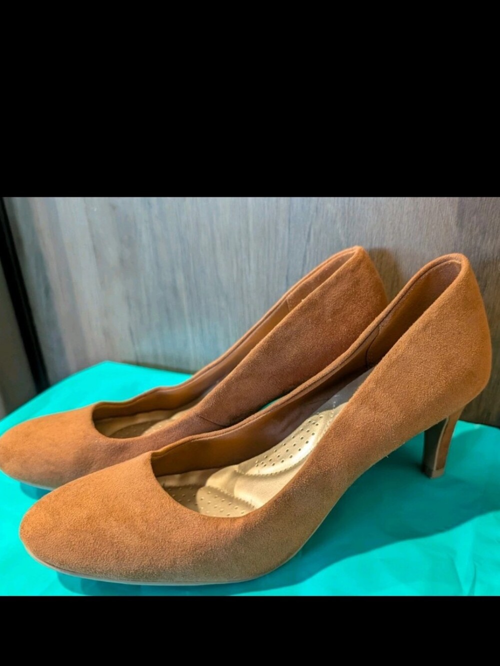 Dexflex Comfort Sz 9 High Heels Brown Slip On Comfortable Suede Look